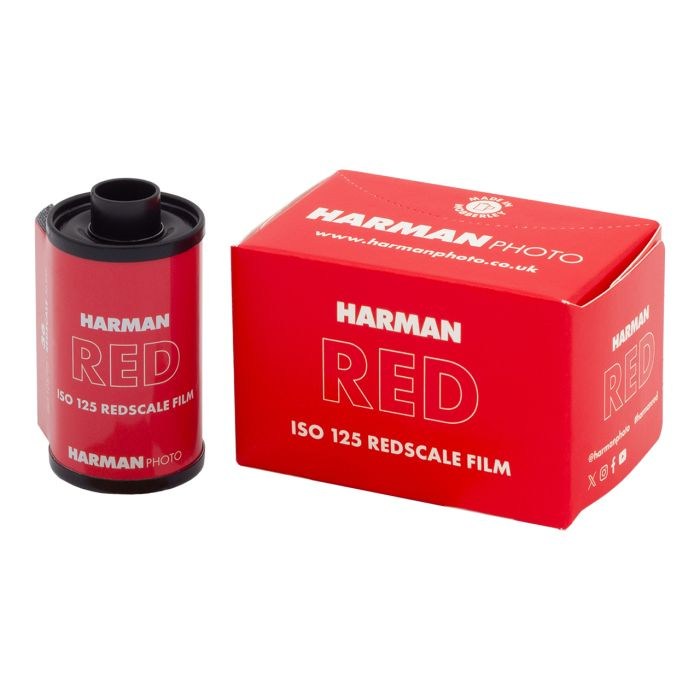 red-135-cassette-and-carton_1