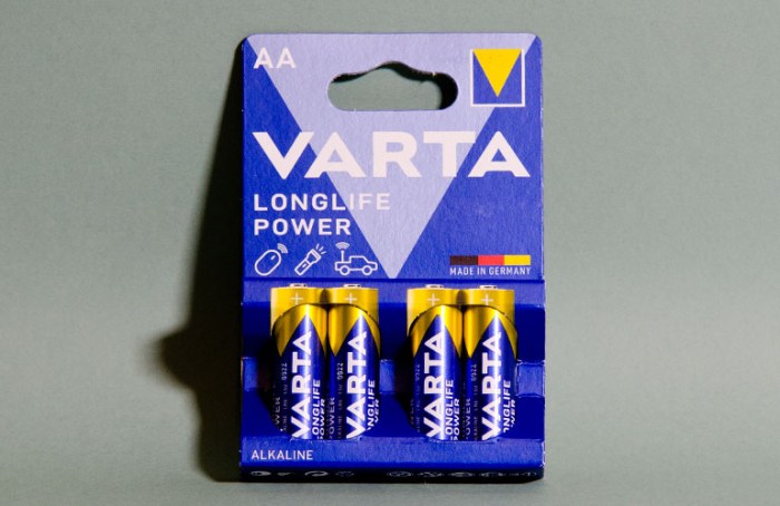 varta-aa